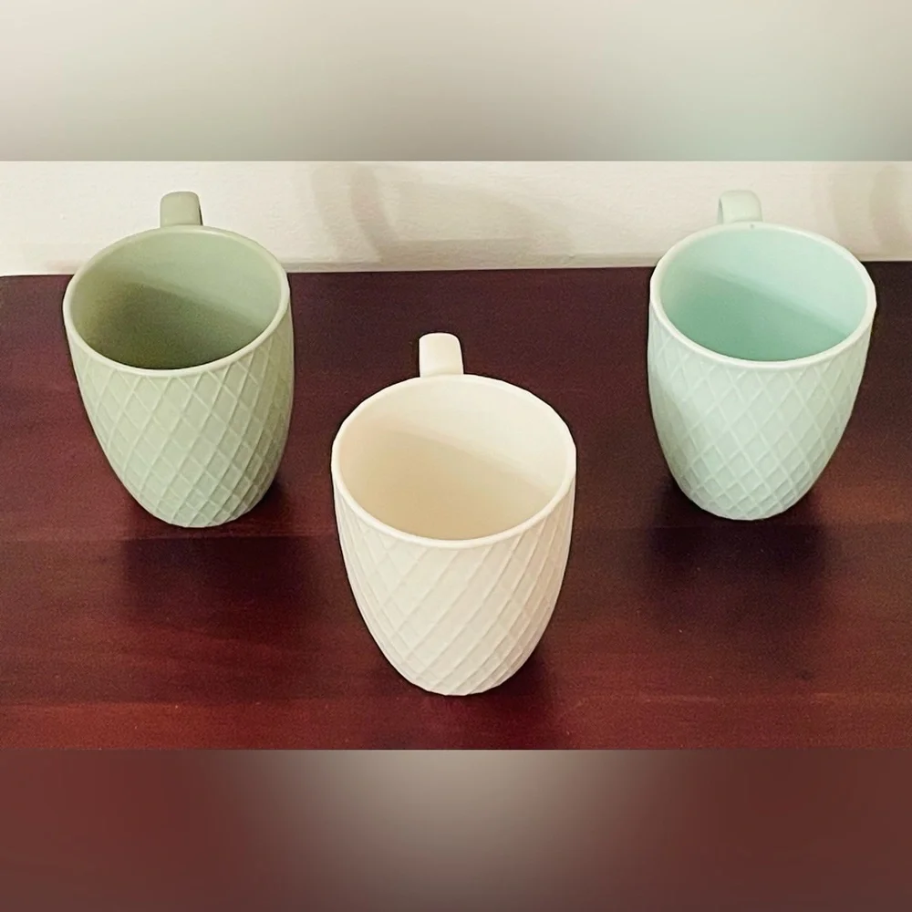 KIVY Minimalist Matte Ceramic Mug Set Of 3: Textured Diamond Pattern 14oz